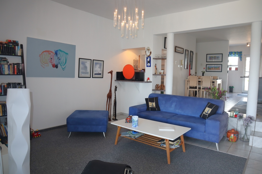 To Let 3 Bedroom Property for Rent in Wavecrest Eastern Cape